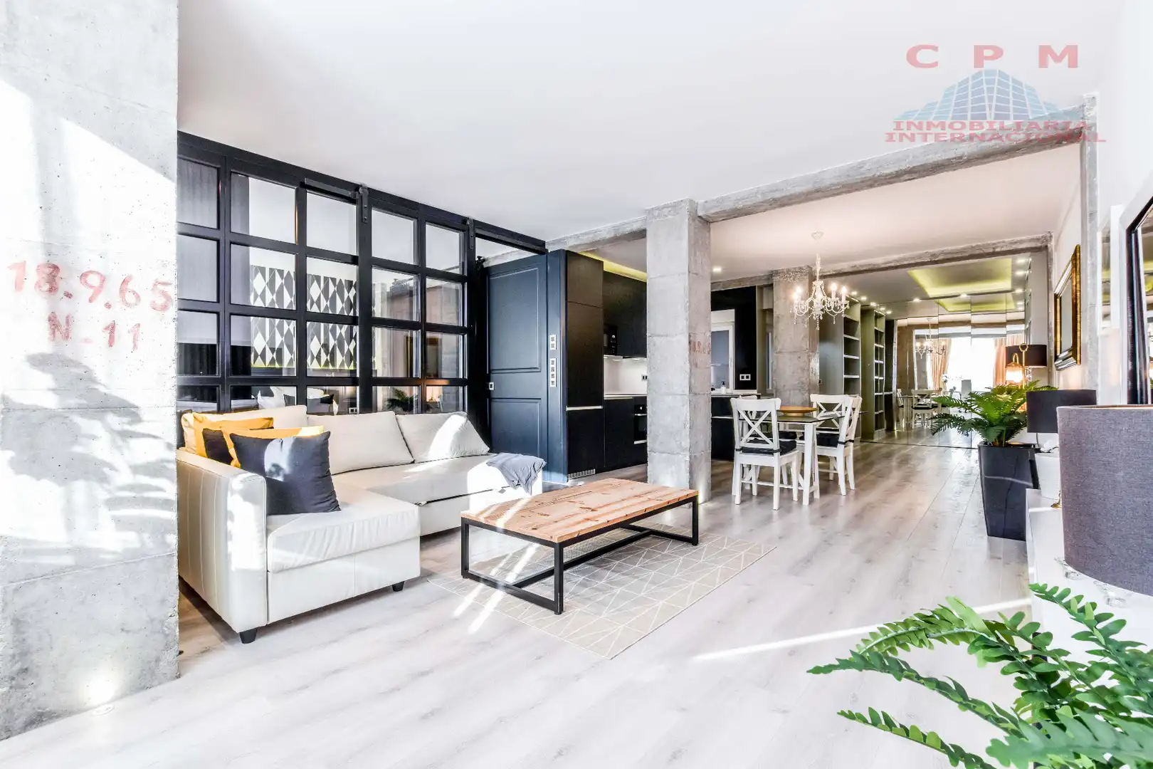 Living room of Flat for sale in Chamartín