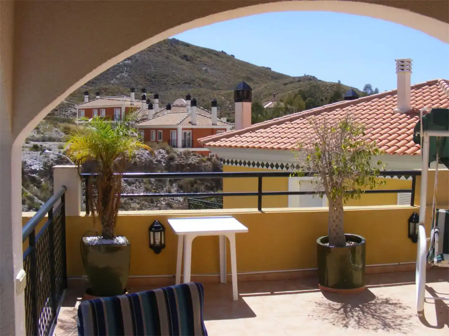Terrassa de Dúplex de lloguer en Águilas amb Aire condicionat, Jardí privat i Piscina