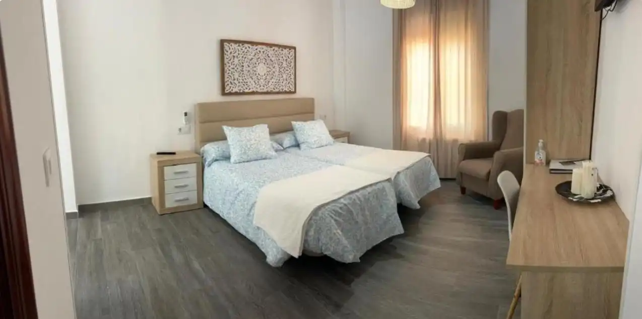 Dormitori de Casa o xalet en venda en Salteras amb Aire condicionat, Jardí privat i Piscina