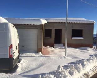 Vista exterior de Casa o xalet en venda en Marjaliza amb Jardí privat