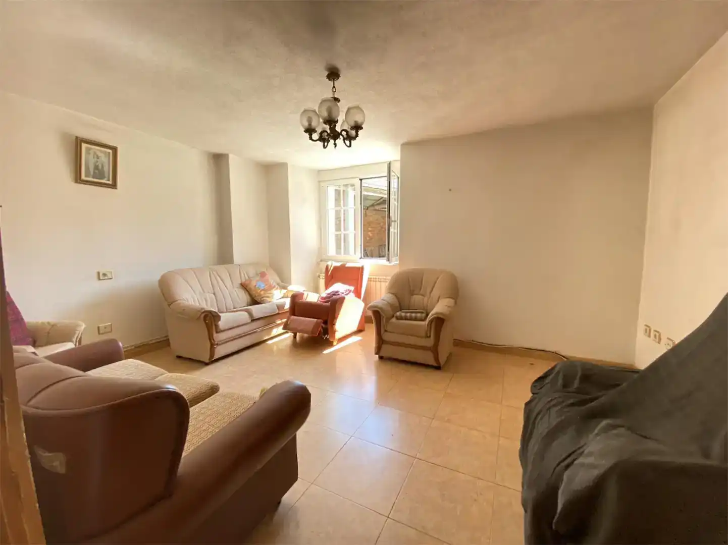 Sala d'estar de Casa o xalet en venda en Castroverde