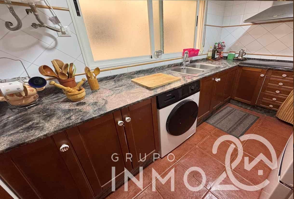 Kitchen of Flat for sale in Torrent  with Air Conditioner and Balcony