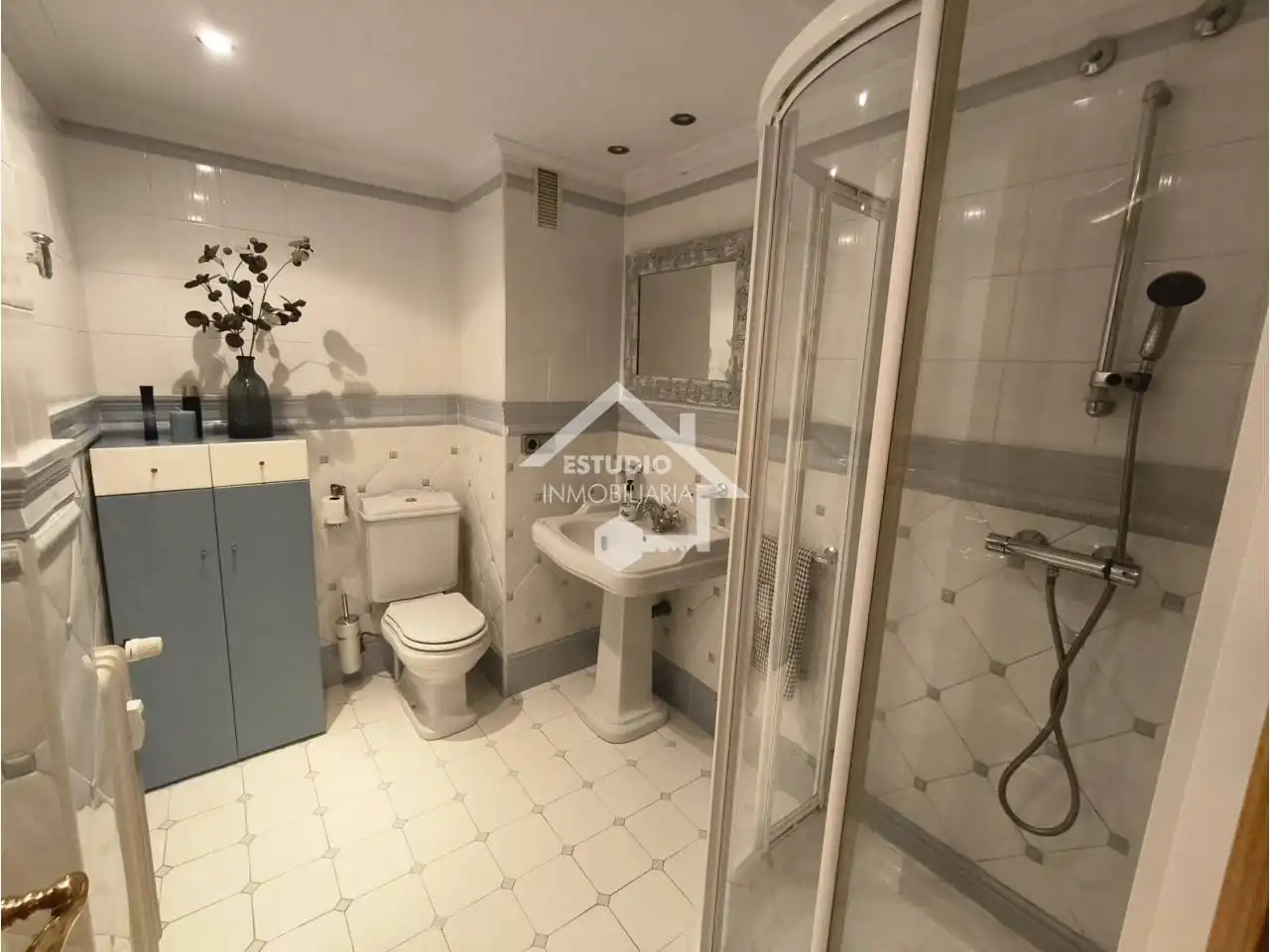 Piso con terraza en venta en Calle Belchite, imagen 35