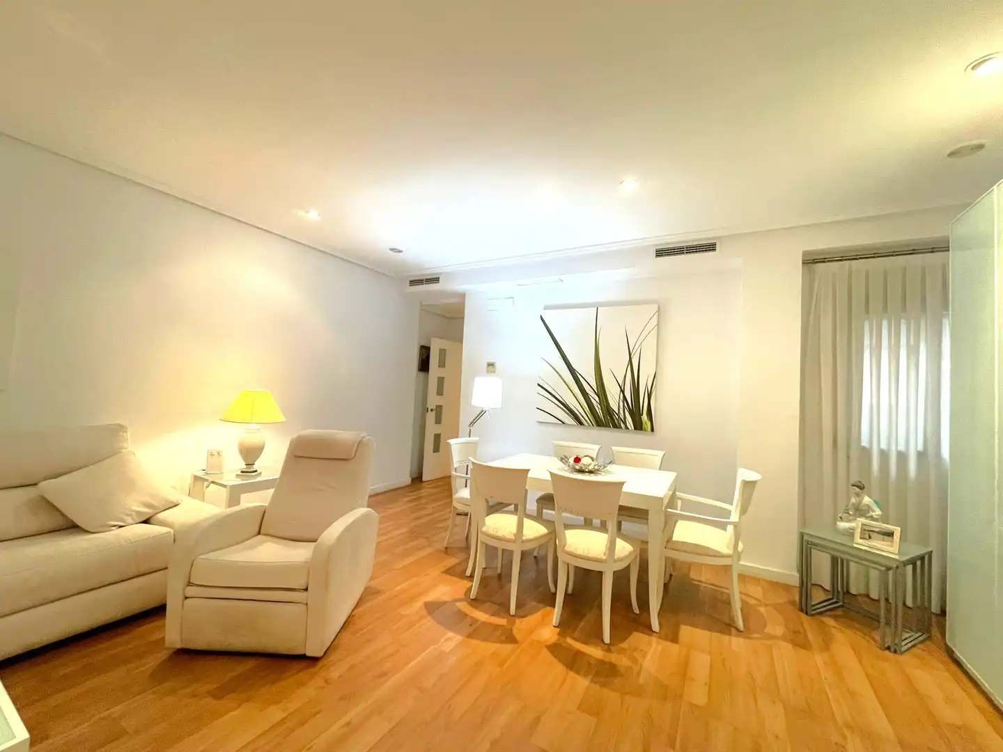 Sala d'estar de Pis en venda en Valencia amb Aire condicionat, Moblat i Forn