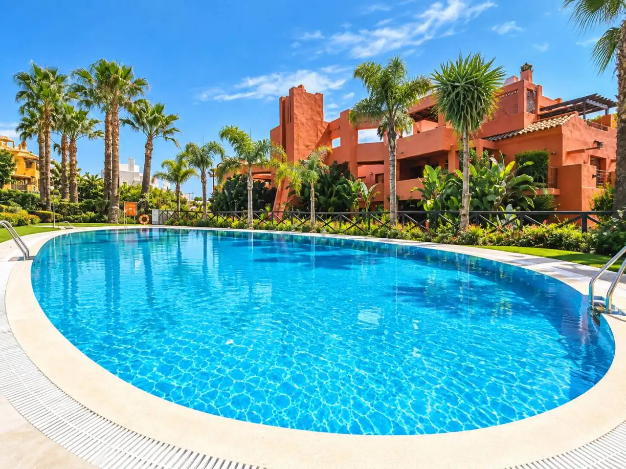 Flat for sale in Estepona, Málaga