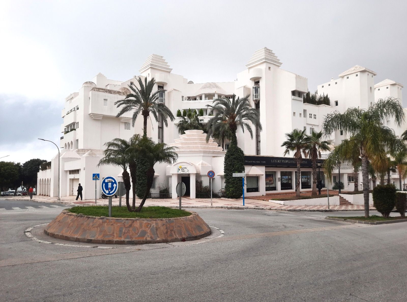 Casa adosada en venda a Avenida Palma de Mallorca, 64, El Bajondillo
