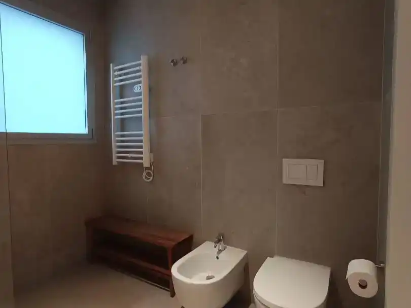 Bathroom of Flat for sale in Moncada  with Air Conditioner, Private garden and Parquet flooring