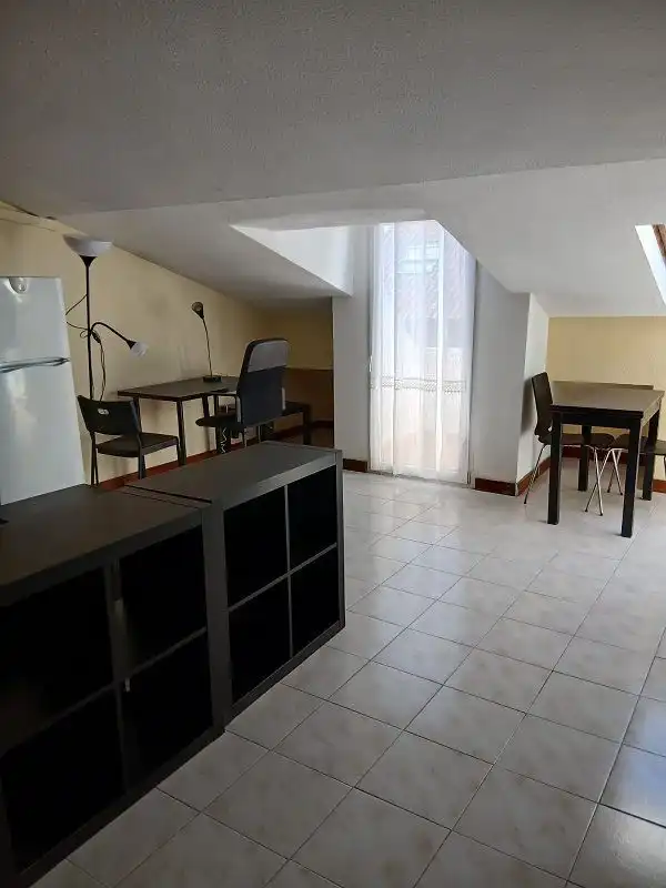 Estudio de alquiler en Villaviciosa de Odón con Aire acondicionado, Calefacción y Balcón