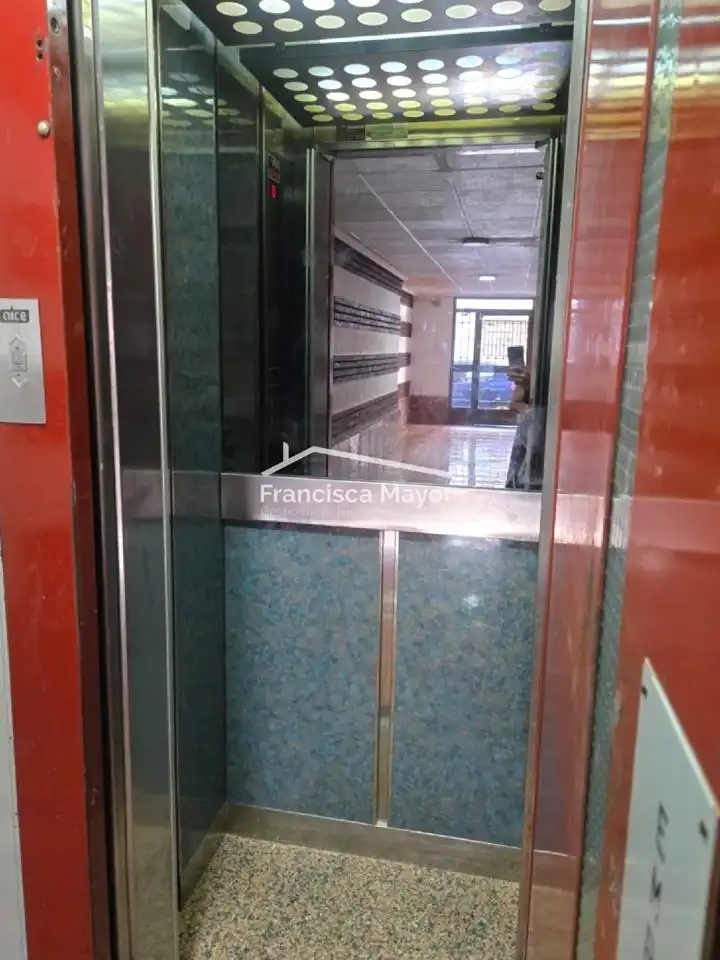 Àtic amb ascensor en venda a De Josep Ballester, imagen 19