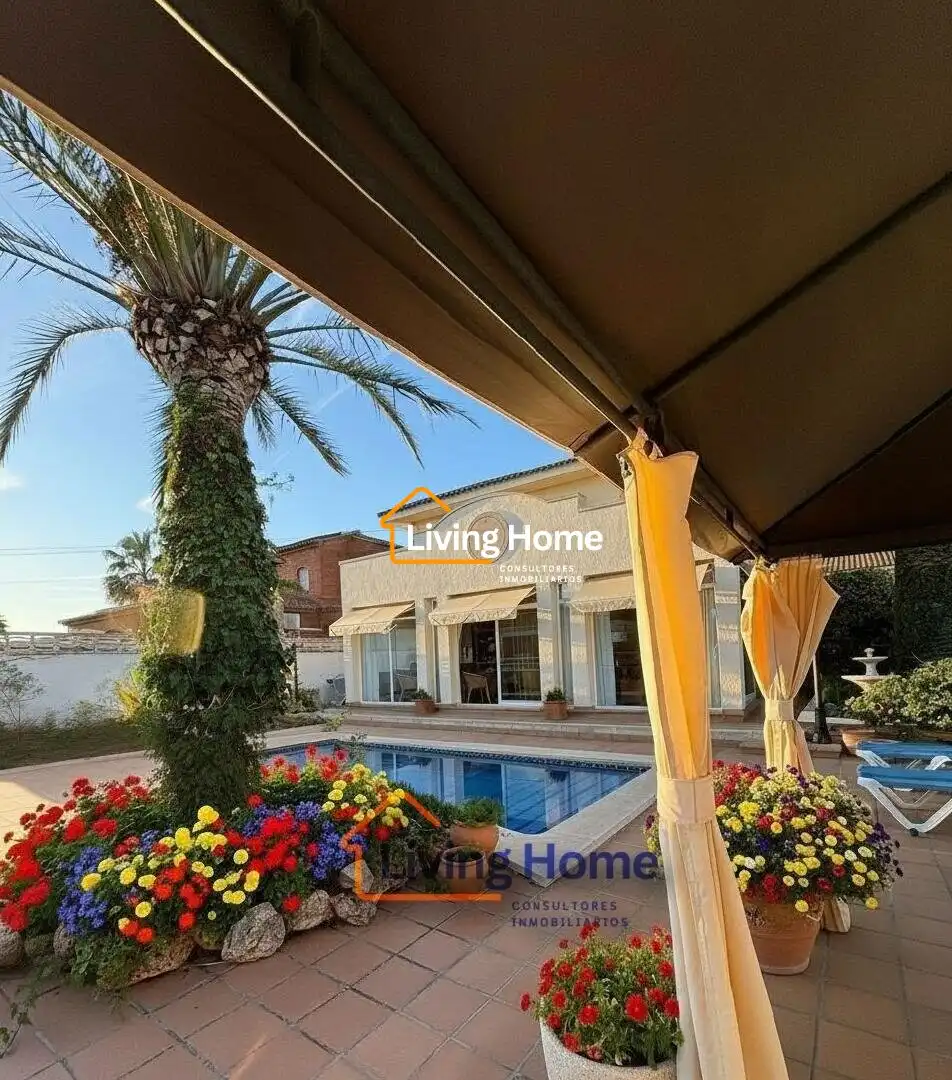 Terrace of Houses for sale in Cambrils