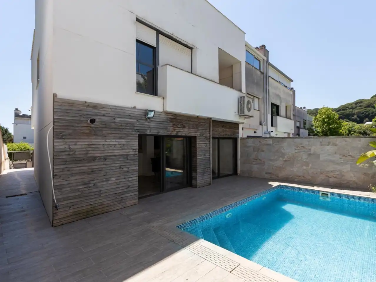 Swimming pool of Houses for sale in Canet de Mar  with Terrace, Swimming Pool and Balcony