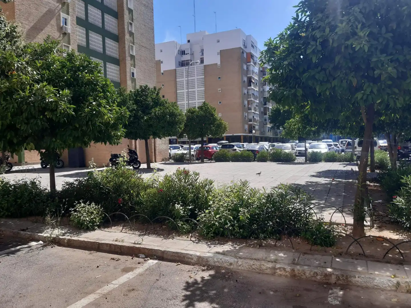 Parking of Flat for sale in Sevilla  with Air Conditioner