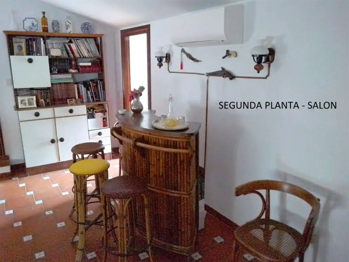 Cuina de Casa adosada en venda en Carenas amb Aire condicionat, Moblat i Balcó