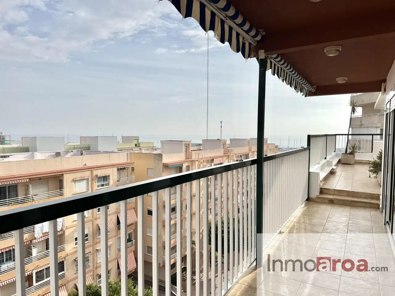 Dormitori de Pis de lloguer en La Pobla de Farnals amb Aire condicionat, Calefacció i Terrassa