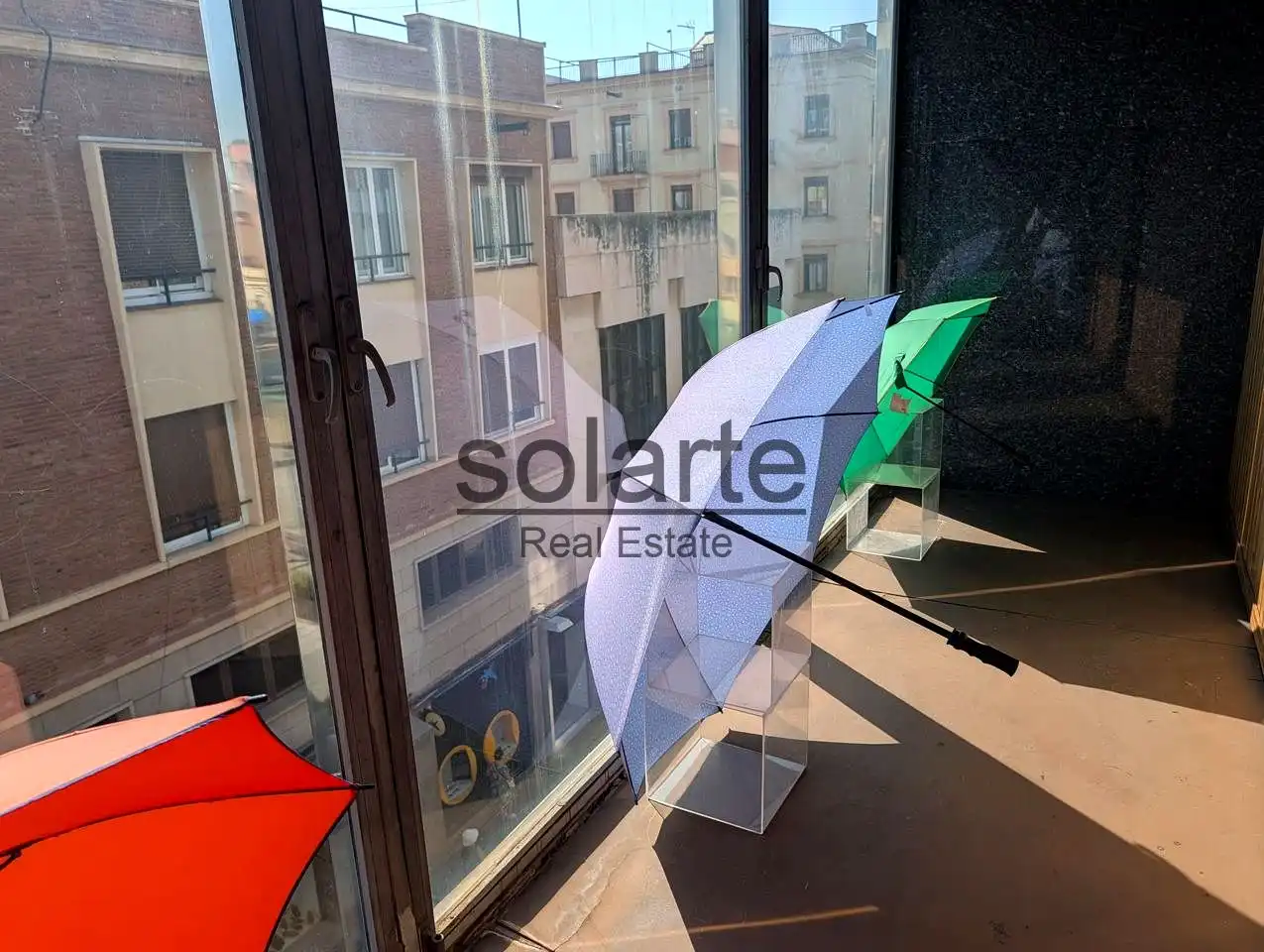 Terraza de Edificio en venta en L'Hospitalet de Llobregat