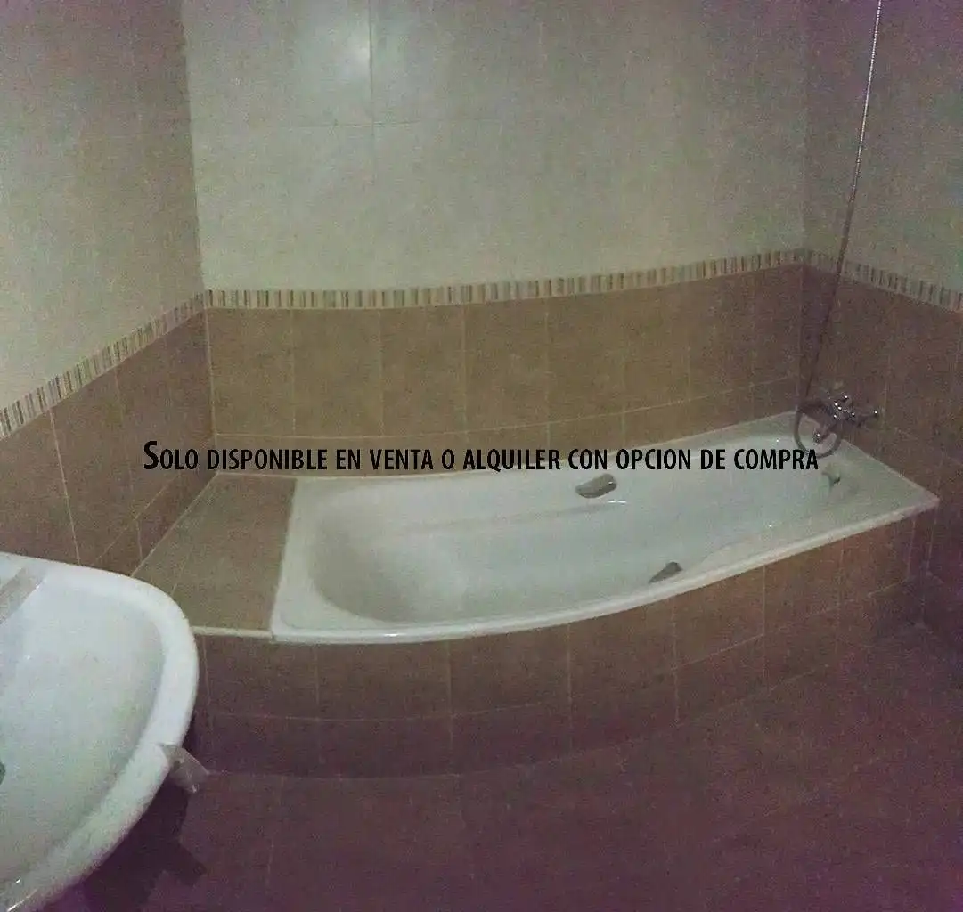 Badezimmer von Wohnung zur Miete in Tudela de Duero mit Heizung, Parkett und Abstellraum