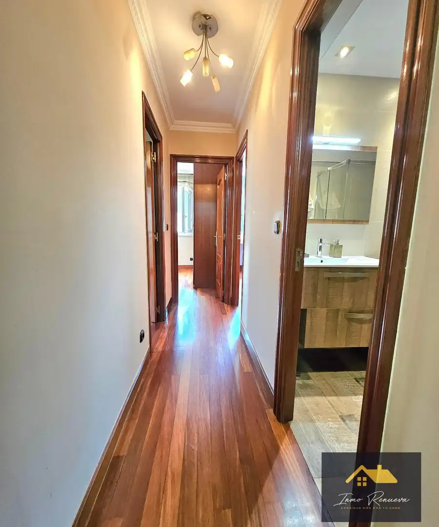 Flat for sale in Etxebarri, Bizkaia
