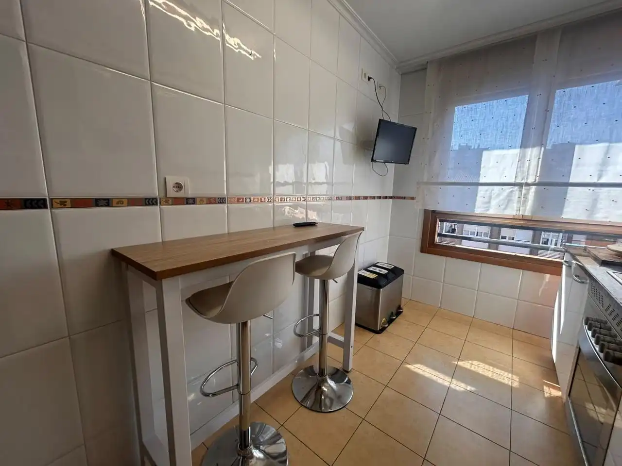 Kitchen of Flat for rent in Gijón   with Heating, Terrace and Storage room