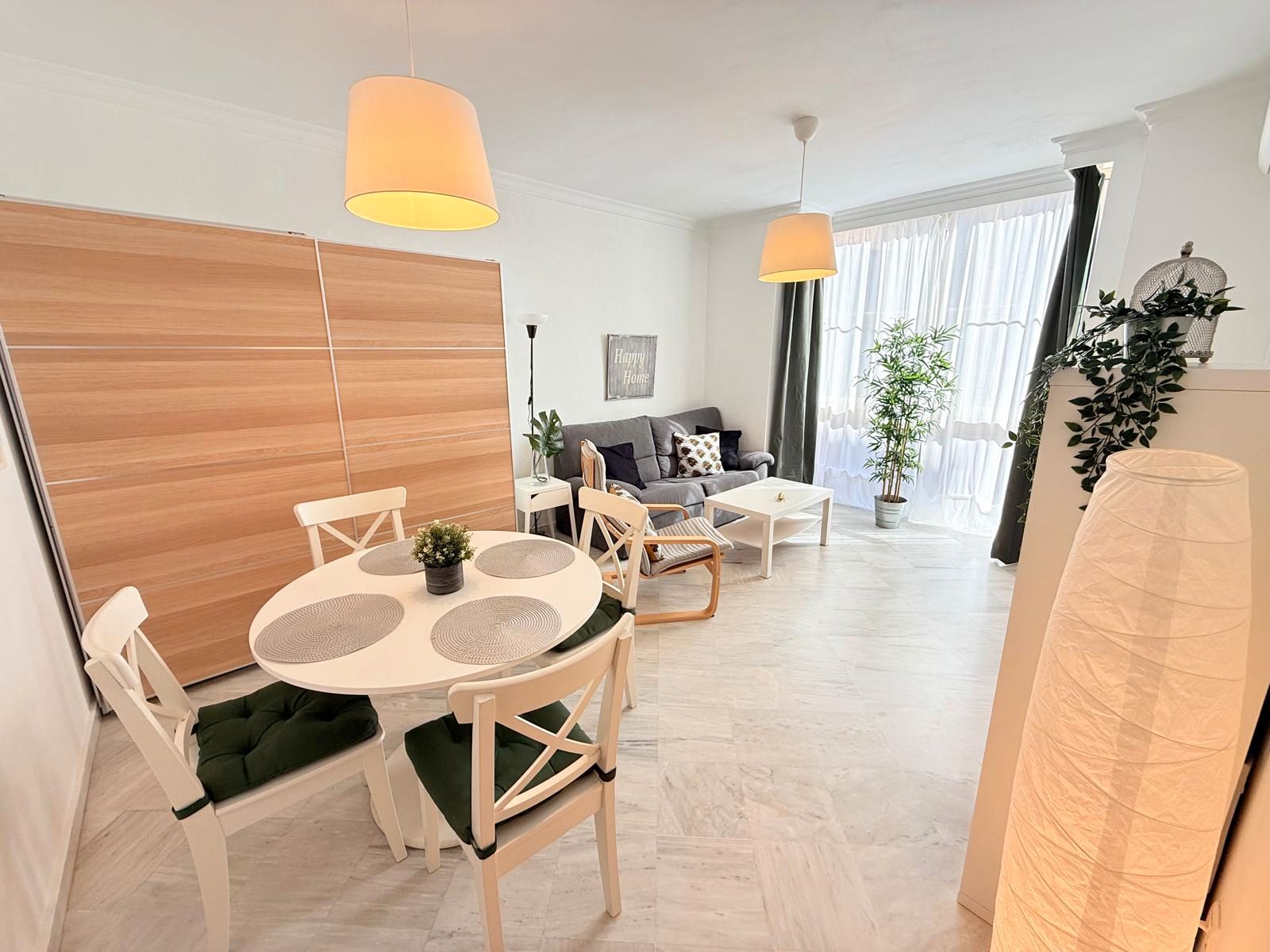 Living room of Flat for rent in Málaga Capital  with Air Conditioner, Furnished and Oven