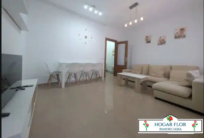 Living room of Flat for sale in Salamanca  with Heating and Balcony