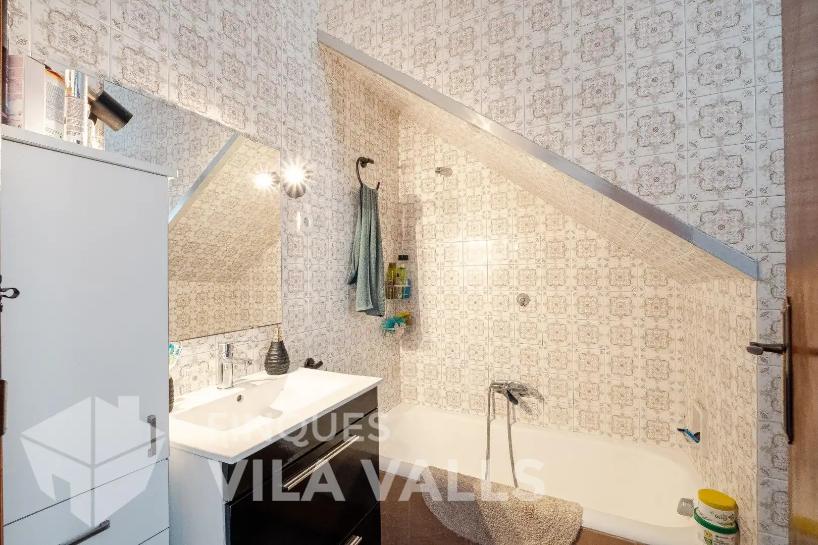 Baño de Ático en venta en Sant Feliu de Codines con Terraza y Amueblado