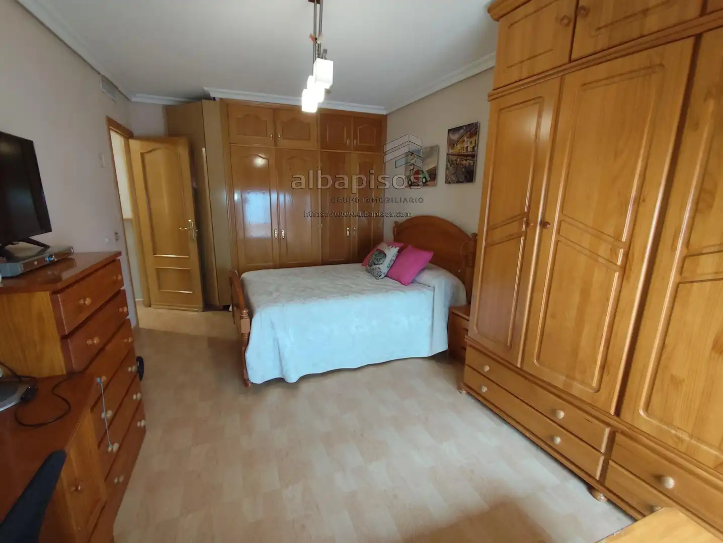 Habitación de Piso en venta en Albacete con Aire acondicionado, Calefacción y Trastero