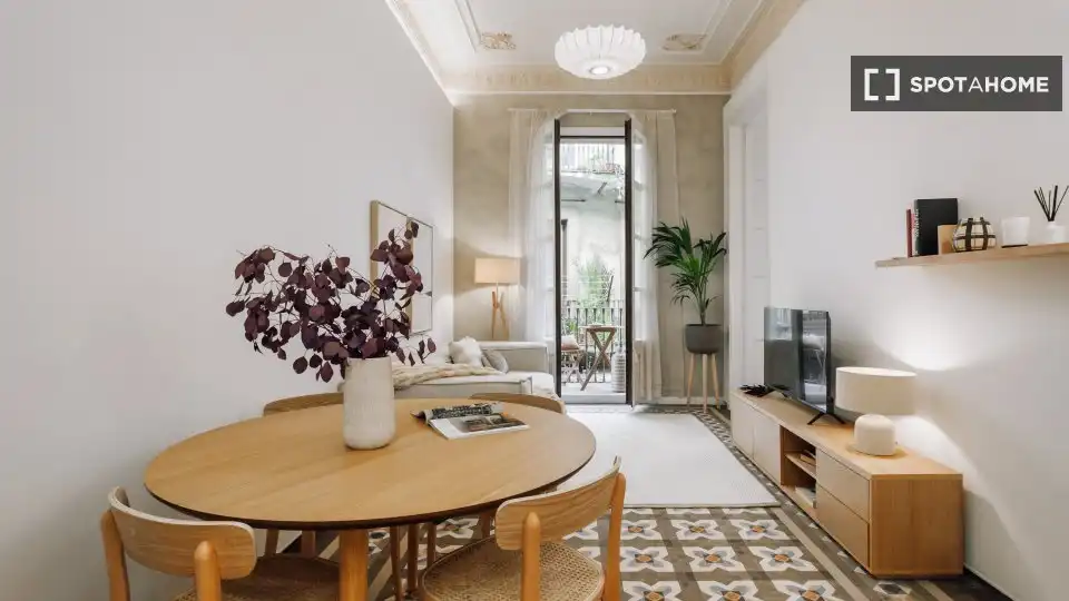 Flat with terrace to rent in Eixample, imagen 3