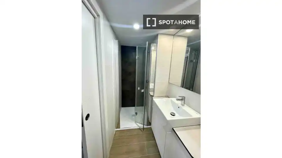 Room in Malilla