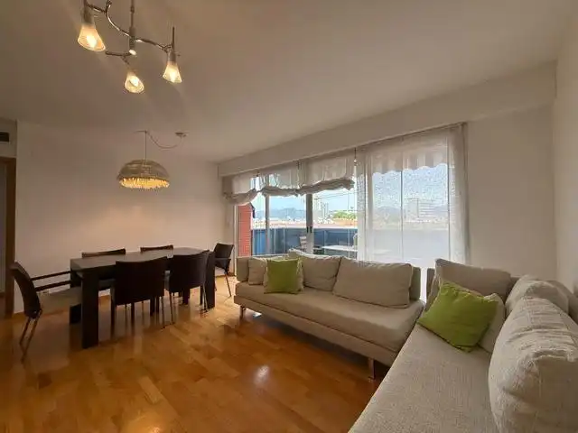 Sala de estar de Piso de alquiler en Murcia con Aire acondicionado, Calefacción y Jardín privado