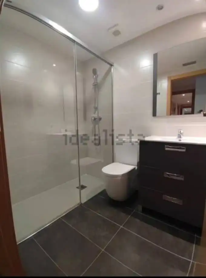 Bathroom of Flat for sale in Móstoles  with Heating, Terrace and Balcony