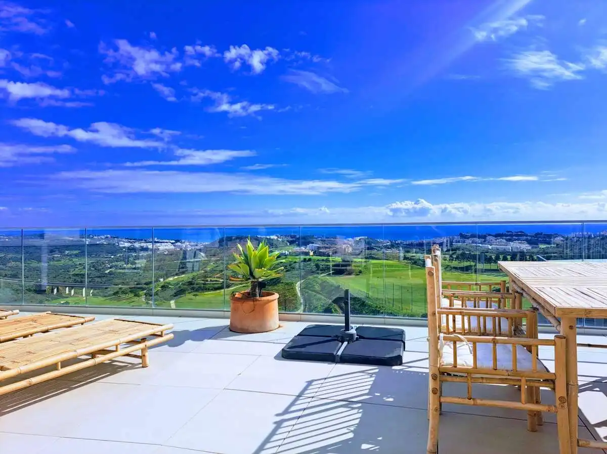 Terraza de Ático en venta en Mijas con Aire acondicionado, Piscina y Amueblado