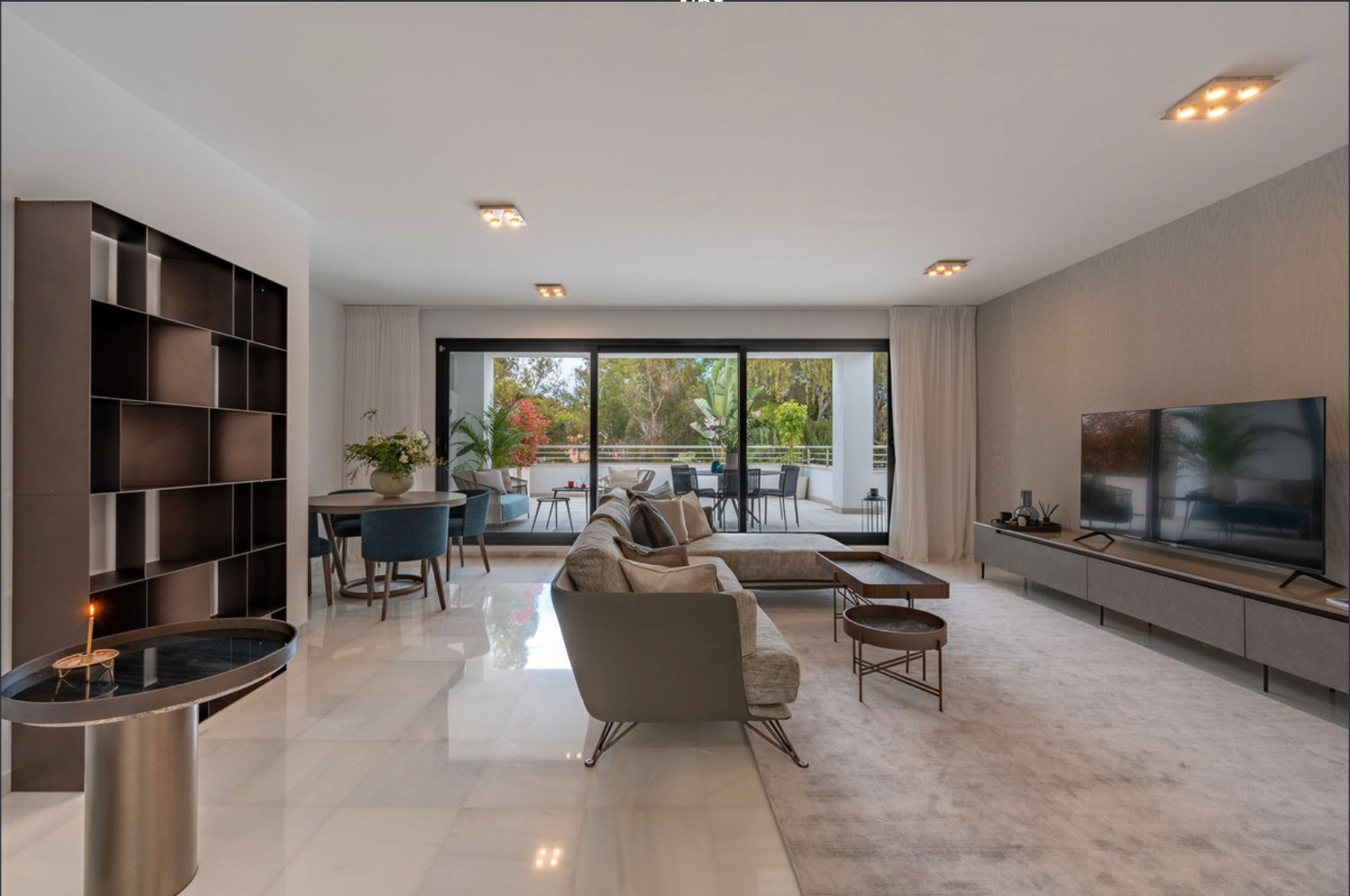 Living room of Apartment to rent in Marbella  with Air Conditioner, Terrace and Furnished
