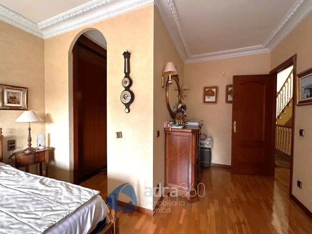 Casa o chalet en venta en  Logroño con Aire acondicionado, Calefacción y Jardín privado