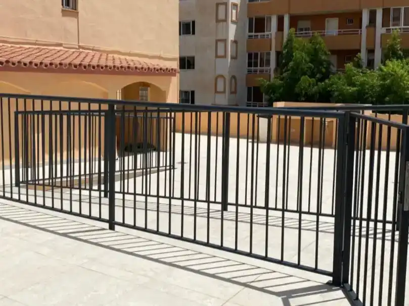 Exterior view of Flat for sale in Benalmádena  with Air Conditioner and Swimming Pool