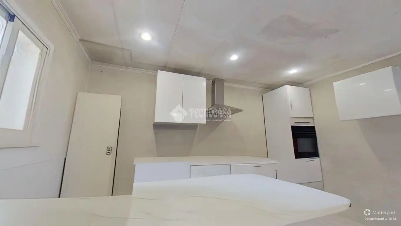 Kitchen of Flat for sale in Sabadell  with Air Conditioner and Balcony