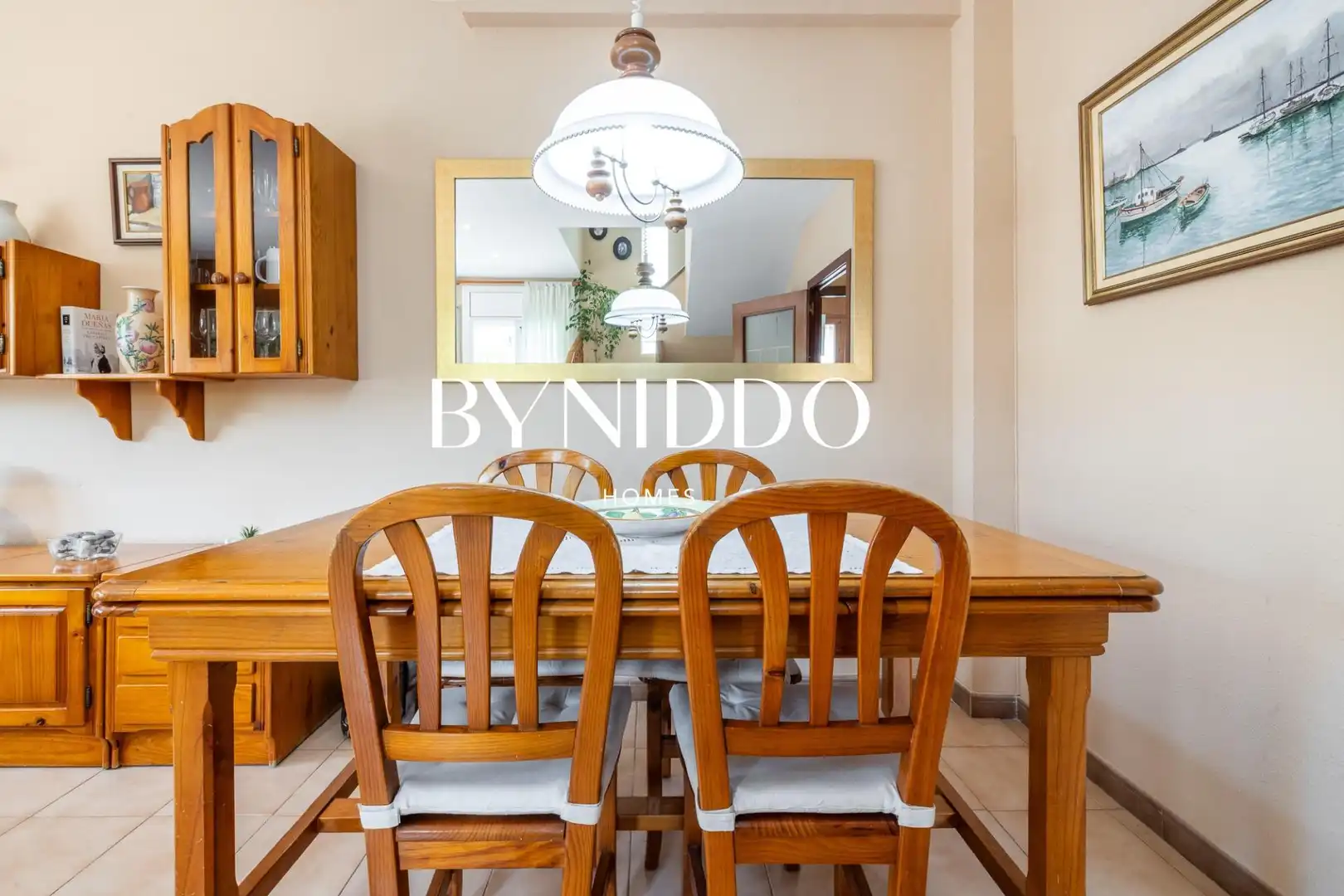 Comedor de Casa adosada en venta en Sant Cugat del Vallès con Aire acondicionado, Calefacción y Jardín privado