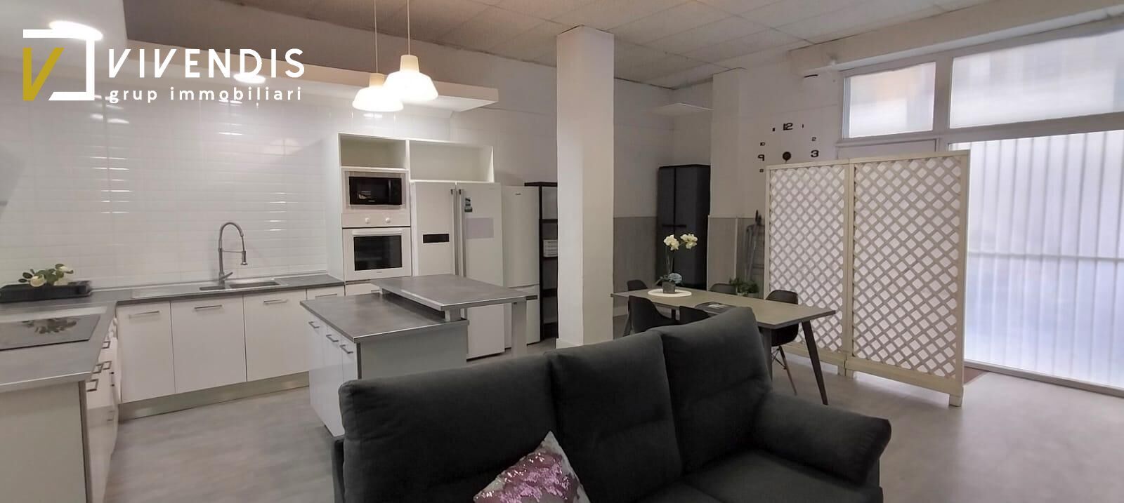 Kitchen of Planta baja for sale in  Lleida Capital  with Air Conditioner, Parquet flooring and Balcony