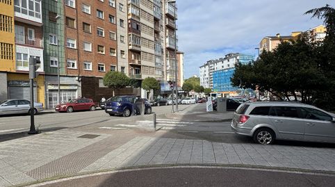 Foto 2 de Piso en venta en Plaza de la Hispanidad, Villalegre - La Luz, Avilés
