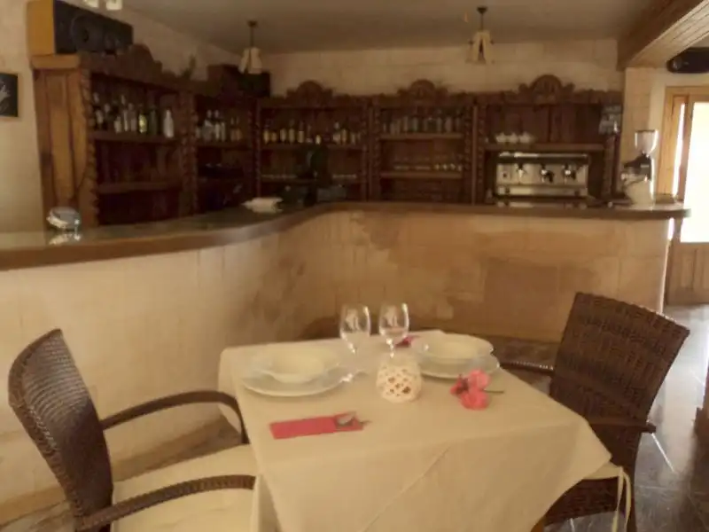 Local comercial en venda a Cala Blanca, imagen 4