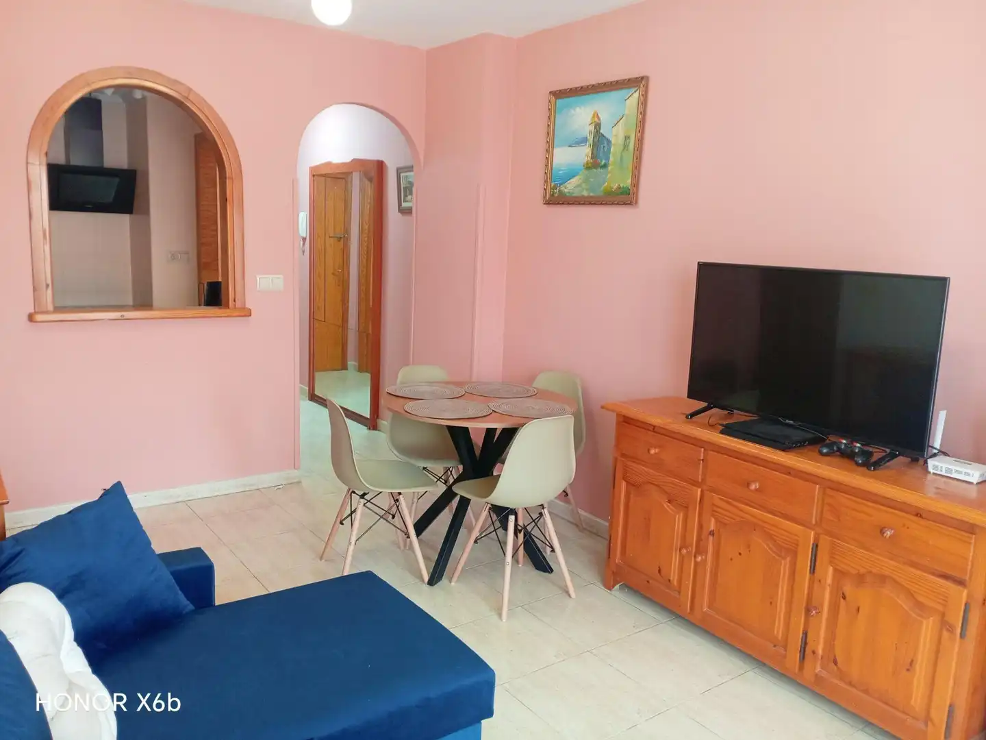 Sala d'estar de Apartament de lloguer en Torrevieja amb Aire condicionat, Moblat i Balcó