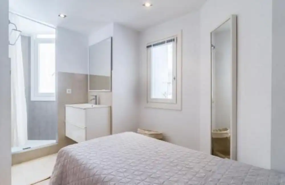 Habitación de Apartamento de alquiler en Marbella con Aire acondicionado, Amueblado y Balcón