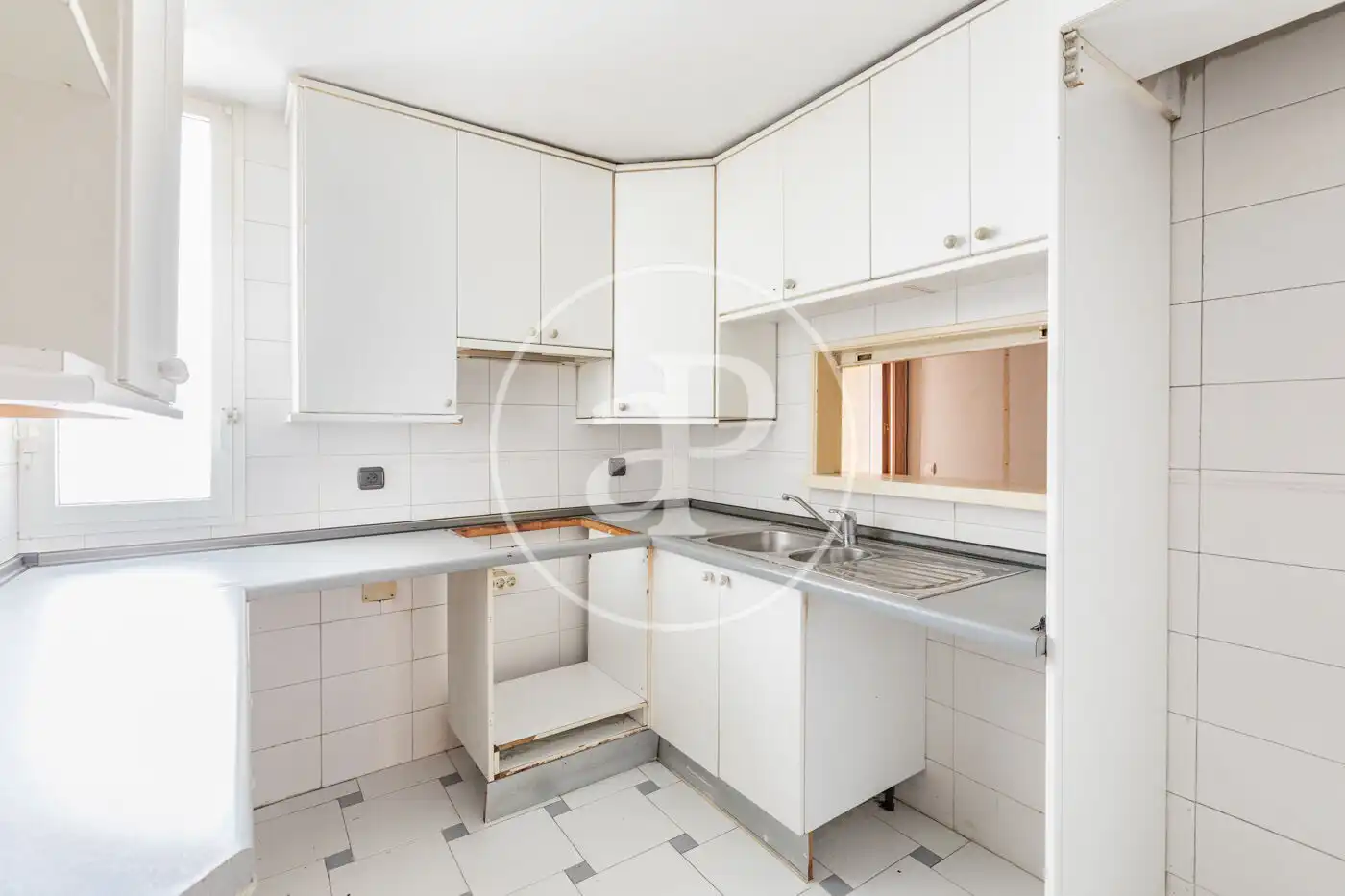 Appartamento con terrazza in vendita a C. de Mesonero Romanos, imagen 9