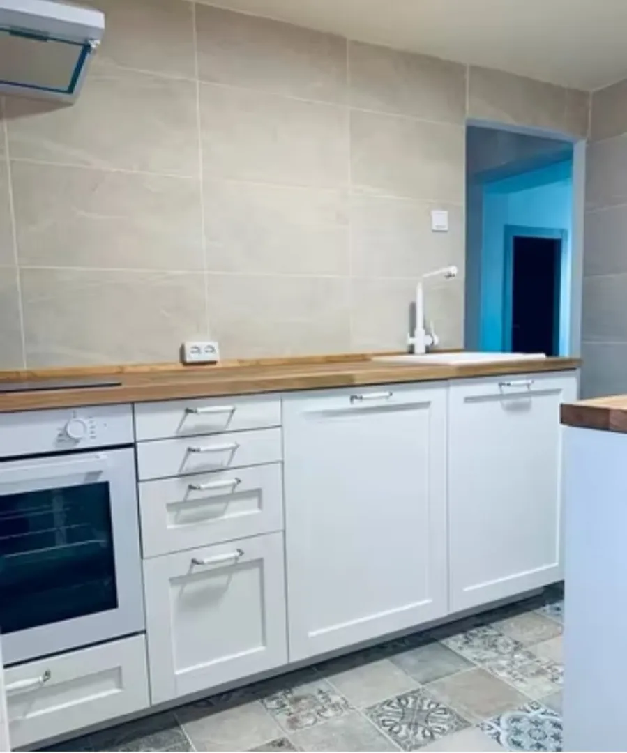 Kitchen of Flat for sale in  Valencia Capital  with Air Conditioner, Oven and Balcony