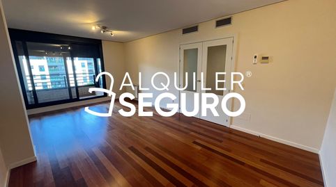 Foto 2 de Piso de alquiler en De Cirauqui, Las Tablas, Madrid Capital