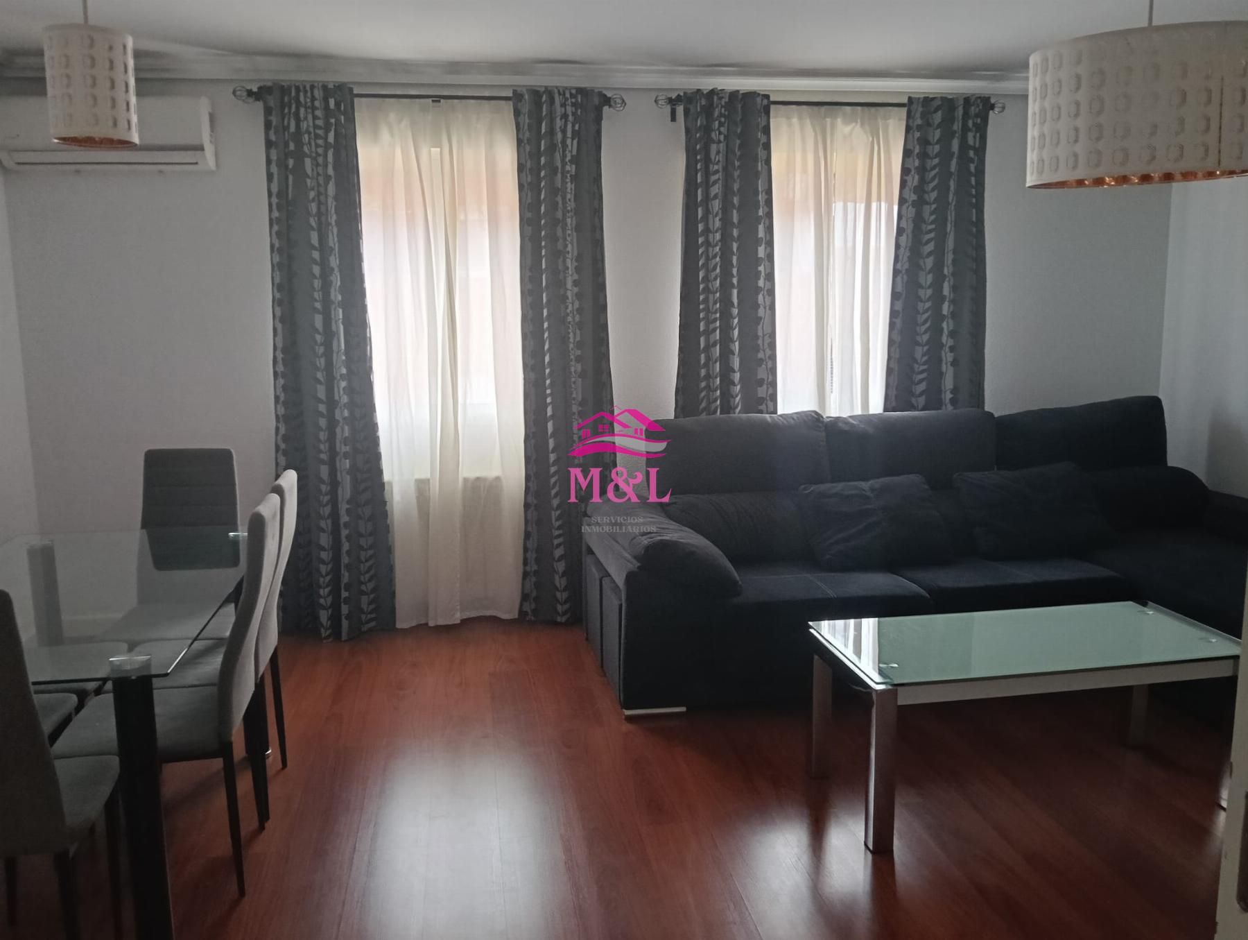 Sala d'estar de Pis en venda en Mérida amb Aire condicionat, Calefacció i Balcó