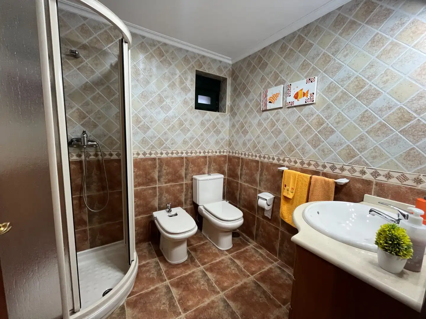 Bany de Casa o xalet en venda en Covelo amb Calefacció, Jardí privat i Traster