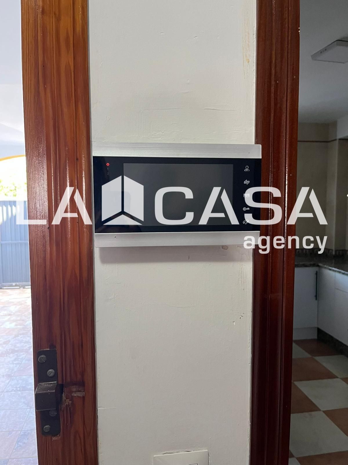 Single-family semi-detached for sale in Dos Hermanas  with Air Conditioner, Terrace and Storage room