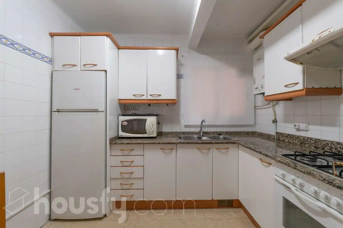 Cocina de Piso en venta en Vilanova i la Geltrú con Calefacción, Terraza y Balcón