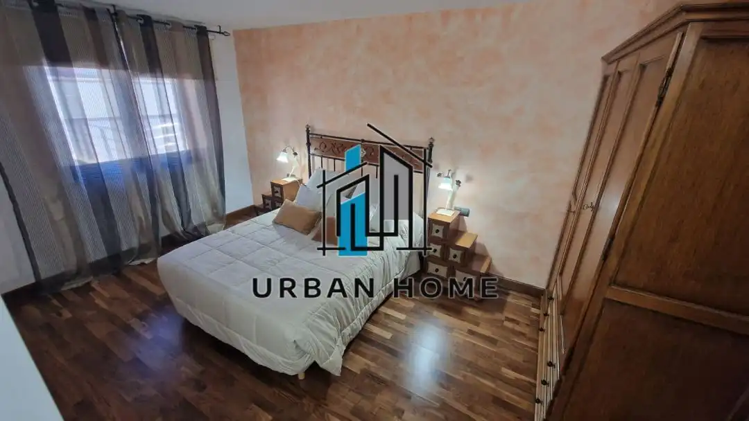 Bedroom of Houses for sale in León Capital   with Heating, Private garden and Terrace