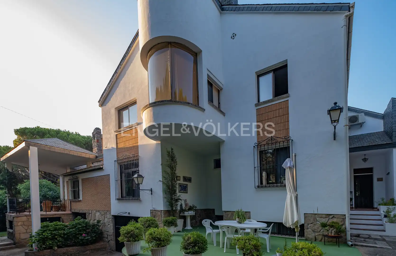 Vista exterior de Casa o chalet en venta en Sotillo de la Adrada con Aire acondicionado, Calefacción y Jardín privado